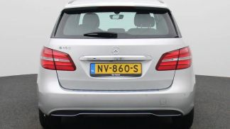 Lízing Hatchback MERCEDES B 180 2017