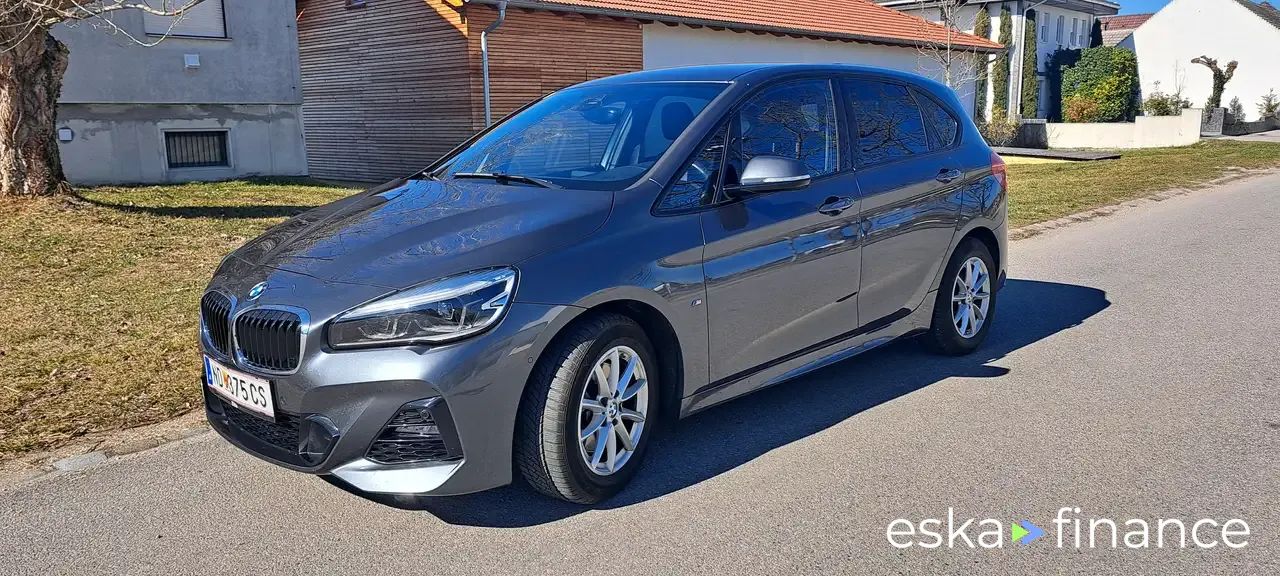 Lízing Sedan BMW 218 2019