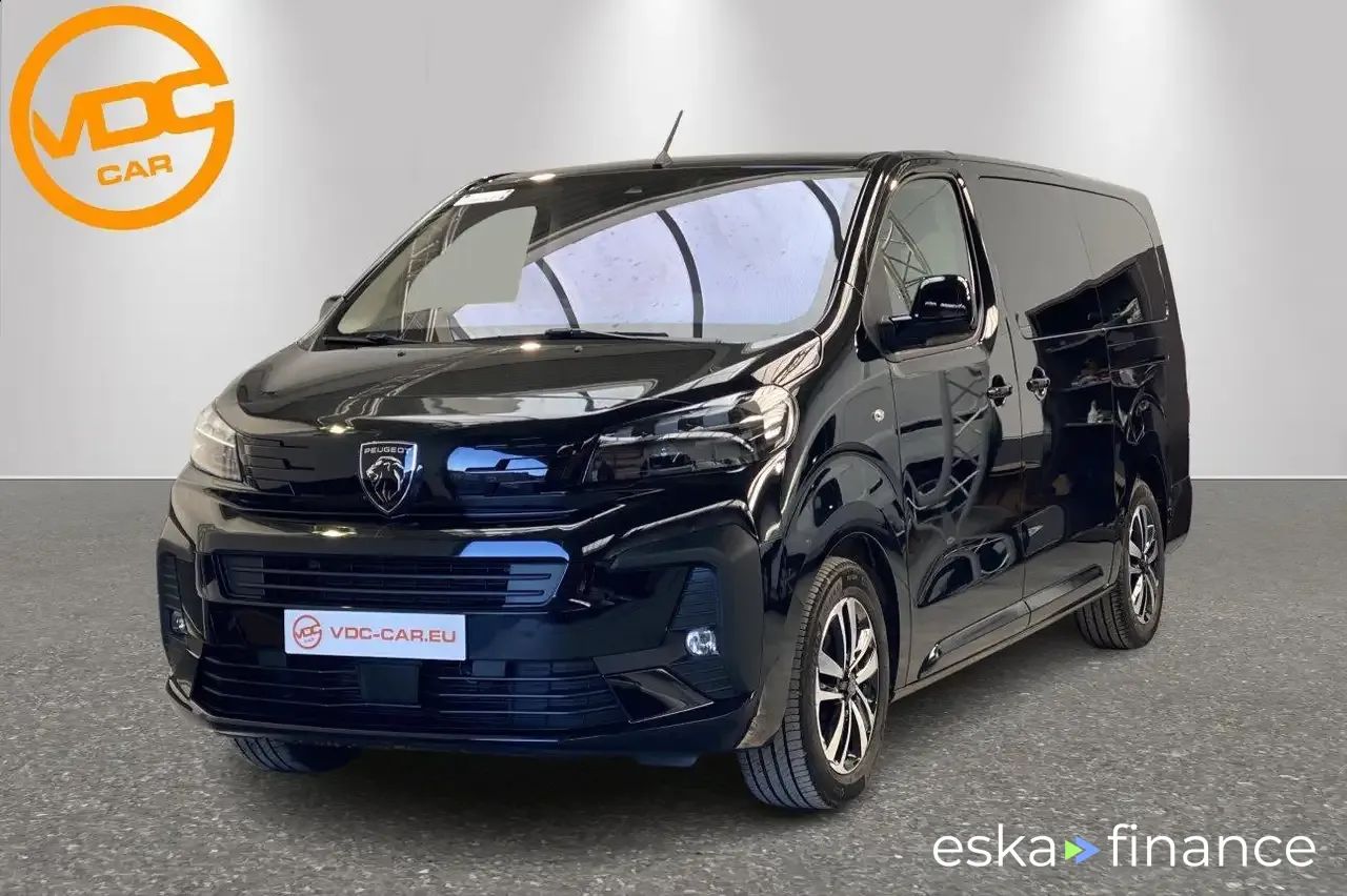 Finansowanie Hatchback Peugeot Traveller 2024
