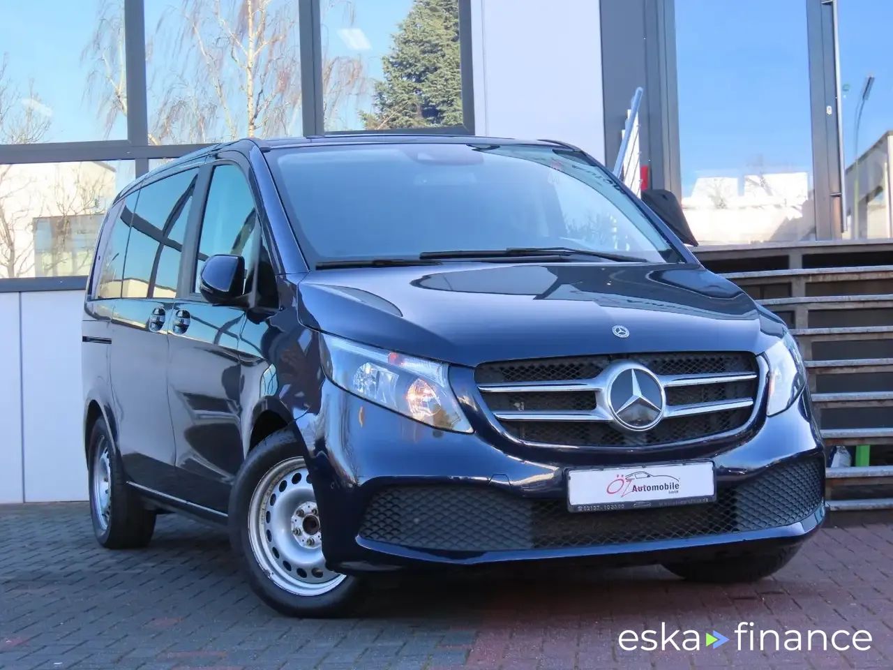 Lízing Hatchback MERCEDES V 300 2020