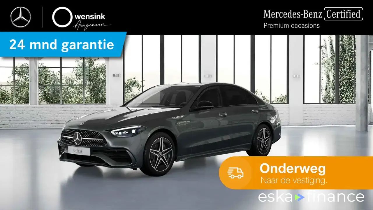 Lízing Sedan MERCEDES C 300 2023