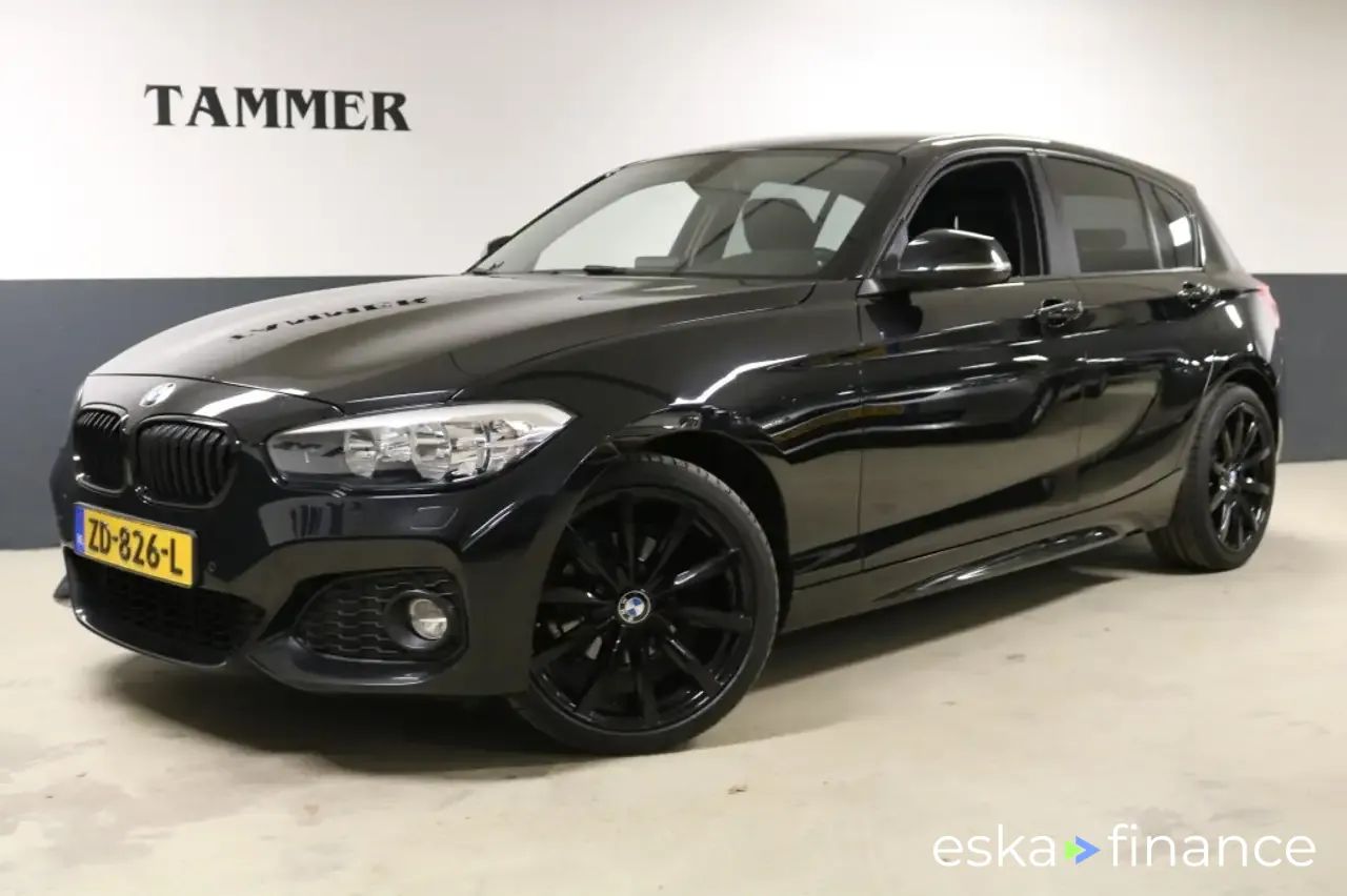 Lízing Hatchback BMW 118 2018