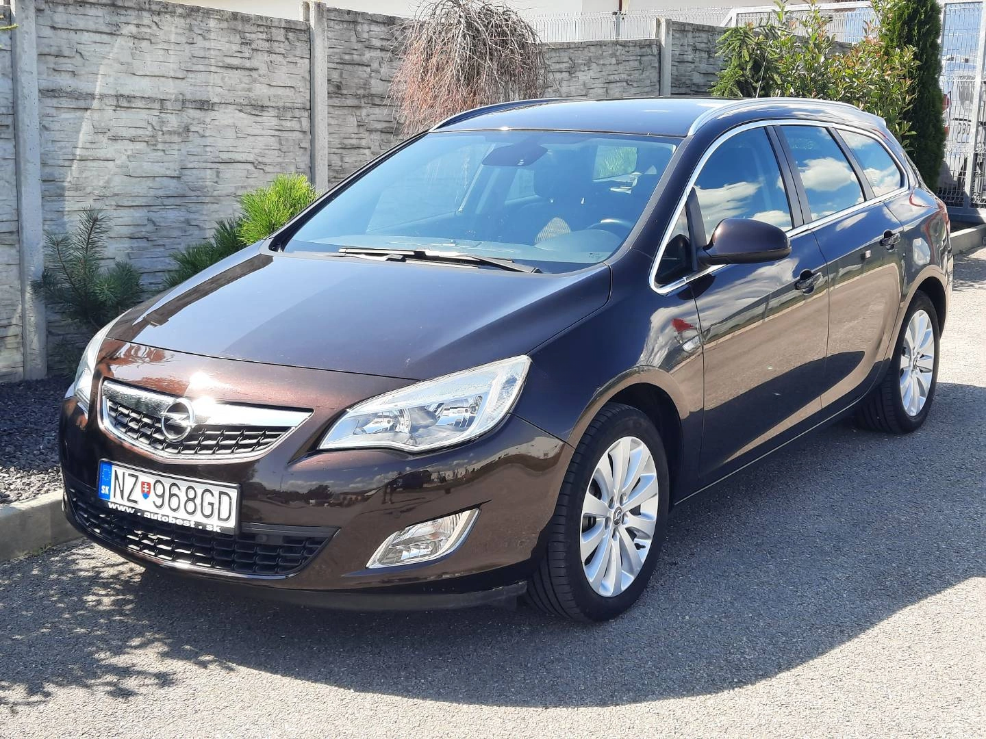 Wóz Opel ASTRA SPORT TOURER 2012