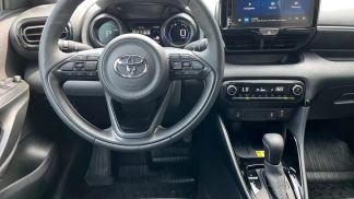 Leasing Hatchback Toyota Yaris 2024