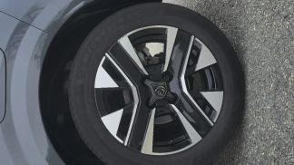 Leasing Sedan Peugeot 208 2023