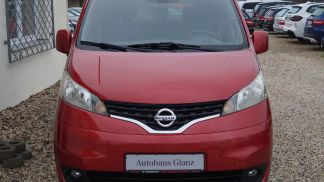 Lízing Hatchback Nissan Evalia 2011