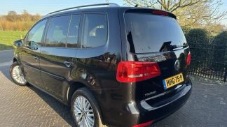 Financování Hatchback Volkswagen Touran 2015