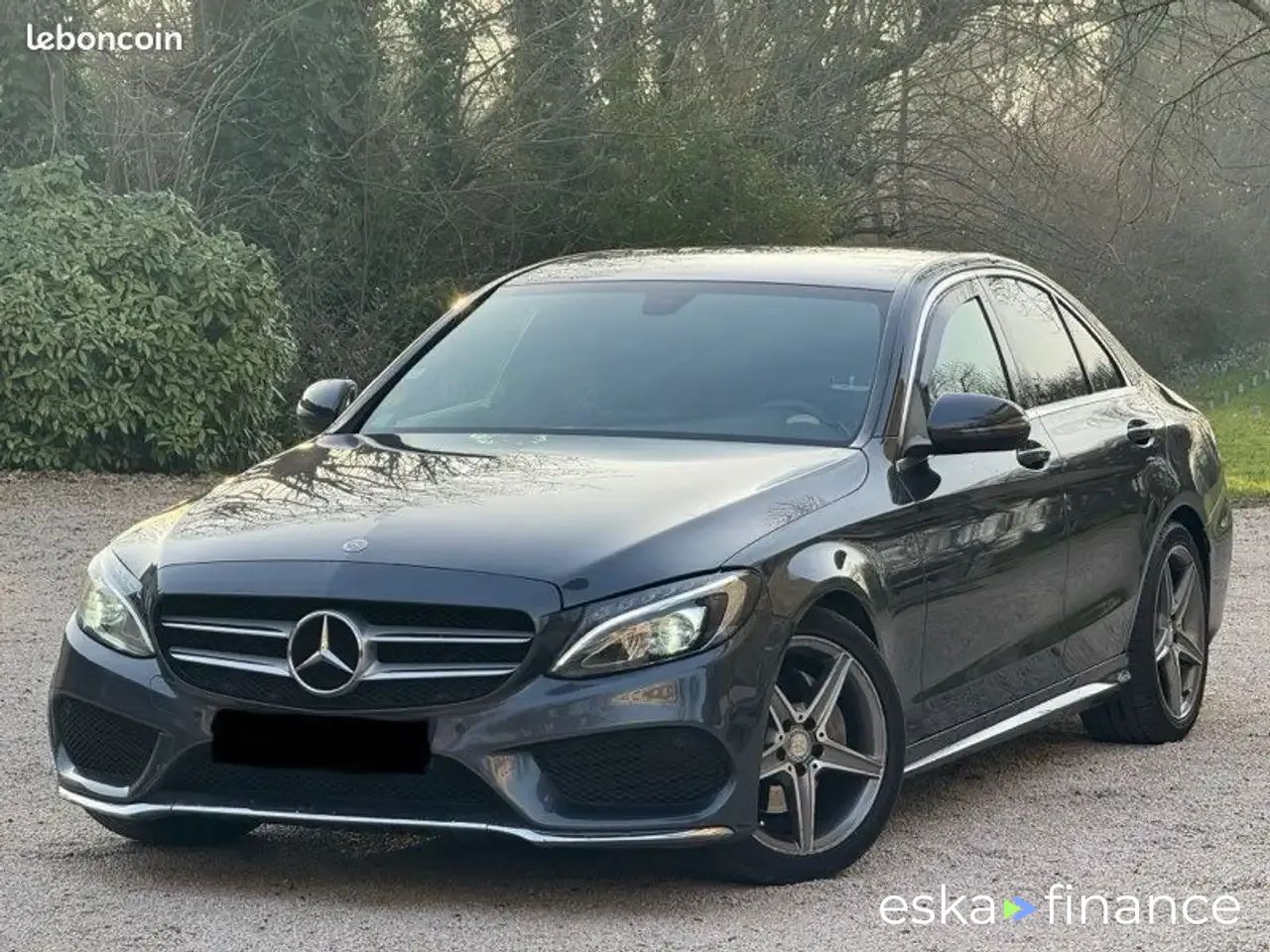 Lízing Sedan MERCEDES C 220 2016