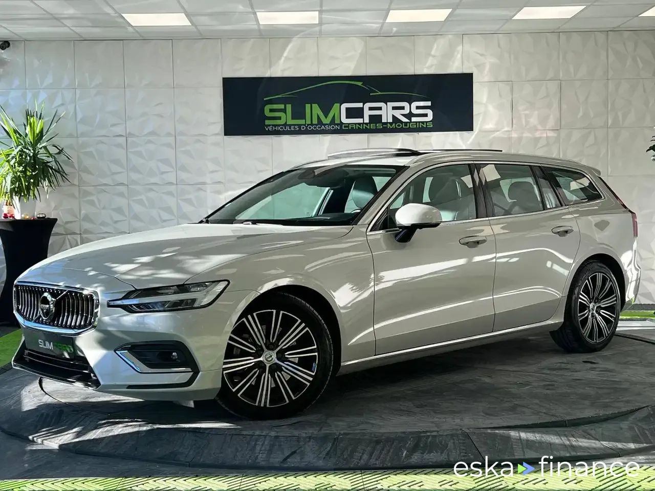 Leasing Convertible Volvo V60 2021