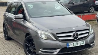 Financování Hatchback MERCEDES B 200 2012
