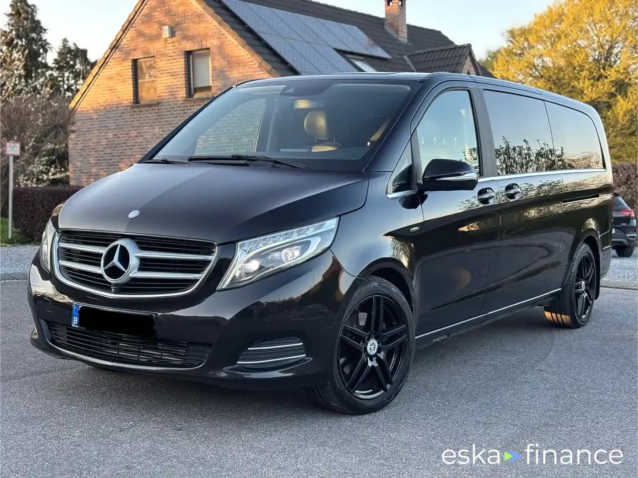 Lízing Hatchback MERCEDES V 250 2016