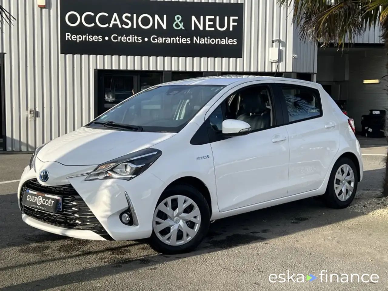 Leasing Sedan Toyota Yaris 2018