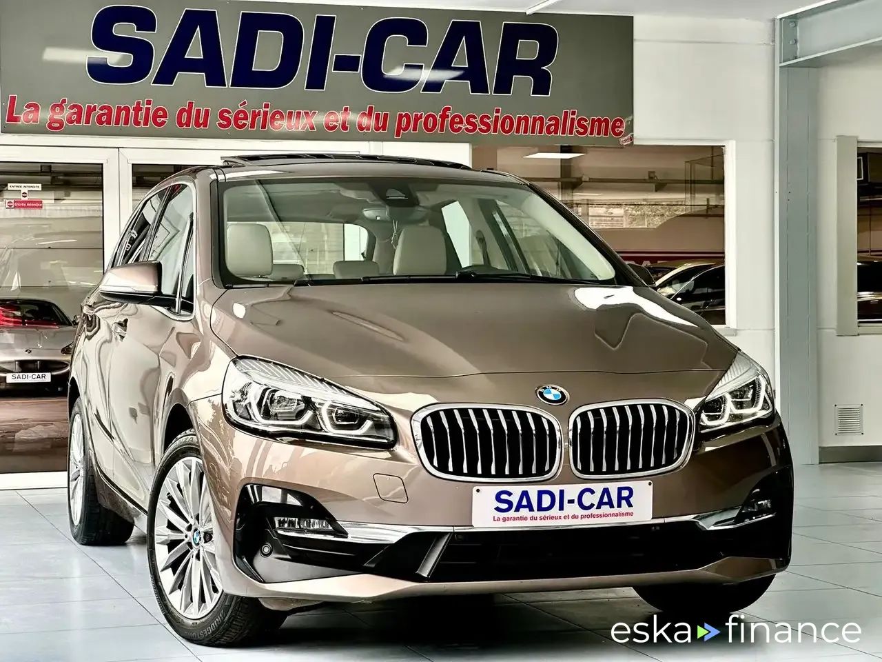 Leasing Hatchback BMW 216 2020