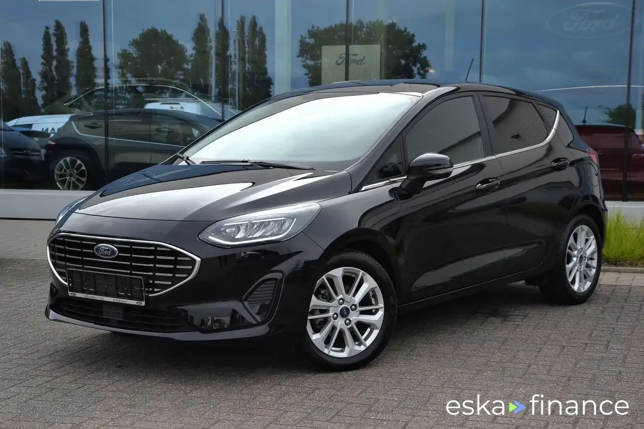 Leasing Hatchback Ford Fiesta 2023