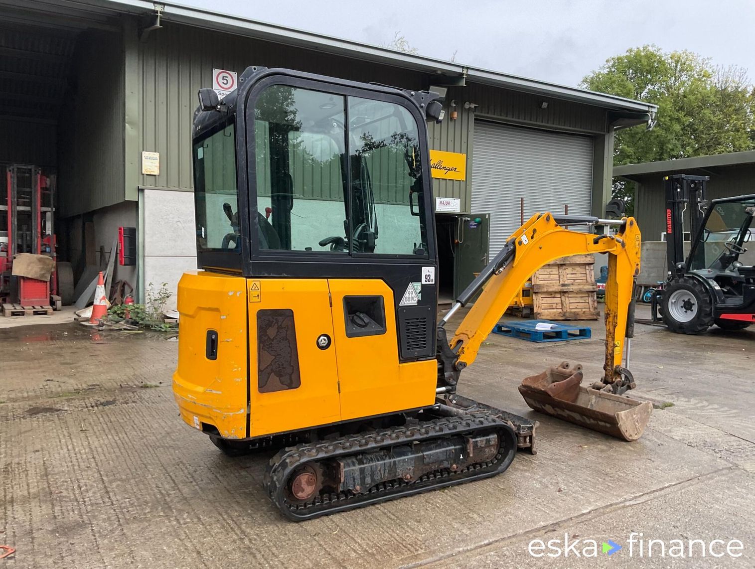 Leasing Crawler excavator JCB 16C-1 2021