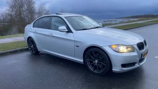 Finansowanie Sedan BMW 330 2010