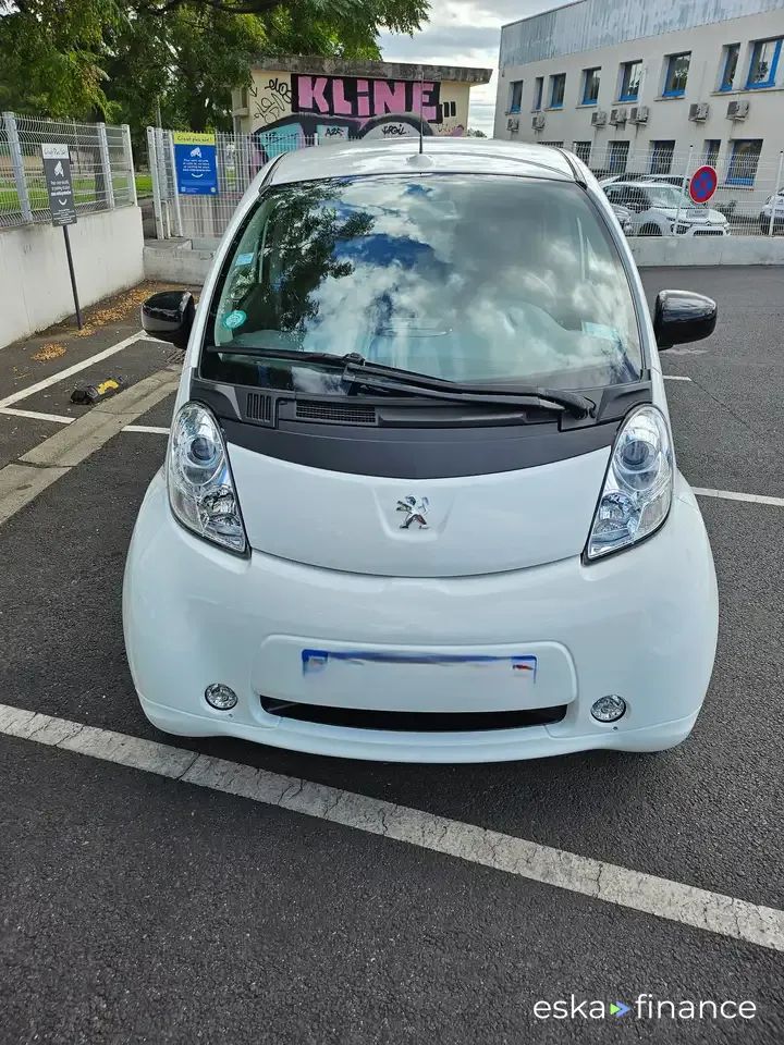 Leasing Sedan Peugeot iOn 2019