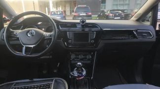 Financování Hatchback Volkswagen Touran 2016