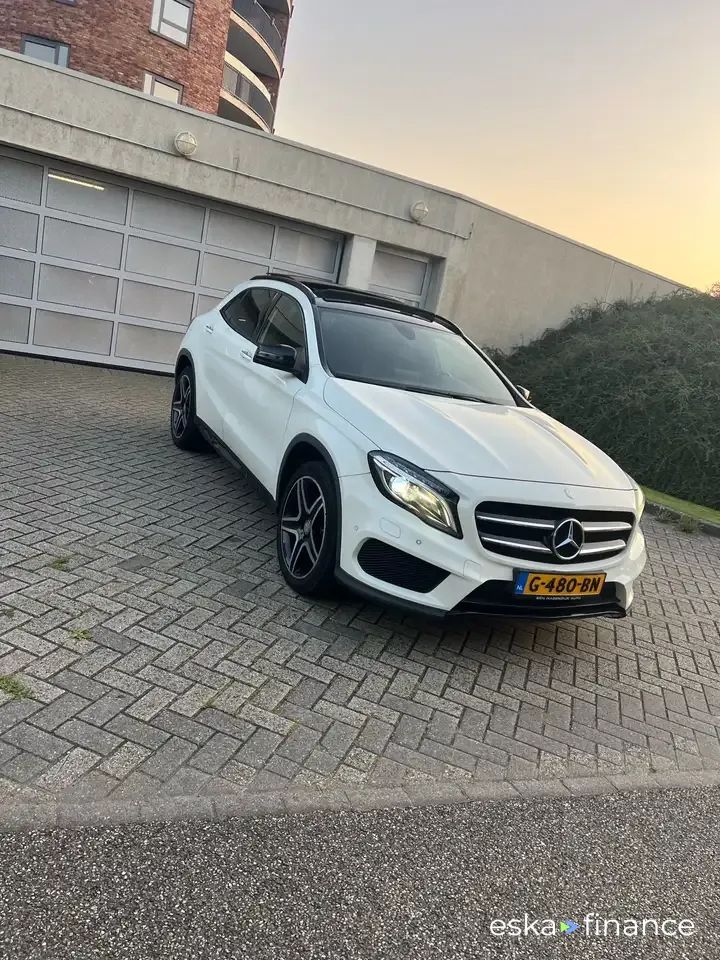 Leasing Wagon MERCEDES GLA 250 2016