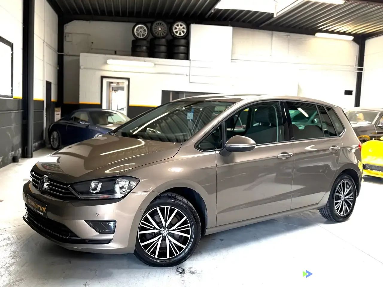 Financování Hatchback Volkswagen Golf Sportsvan 2016