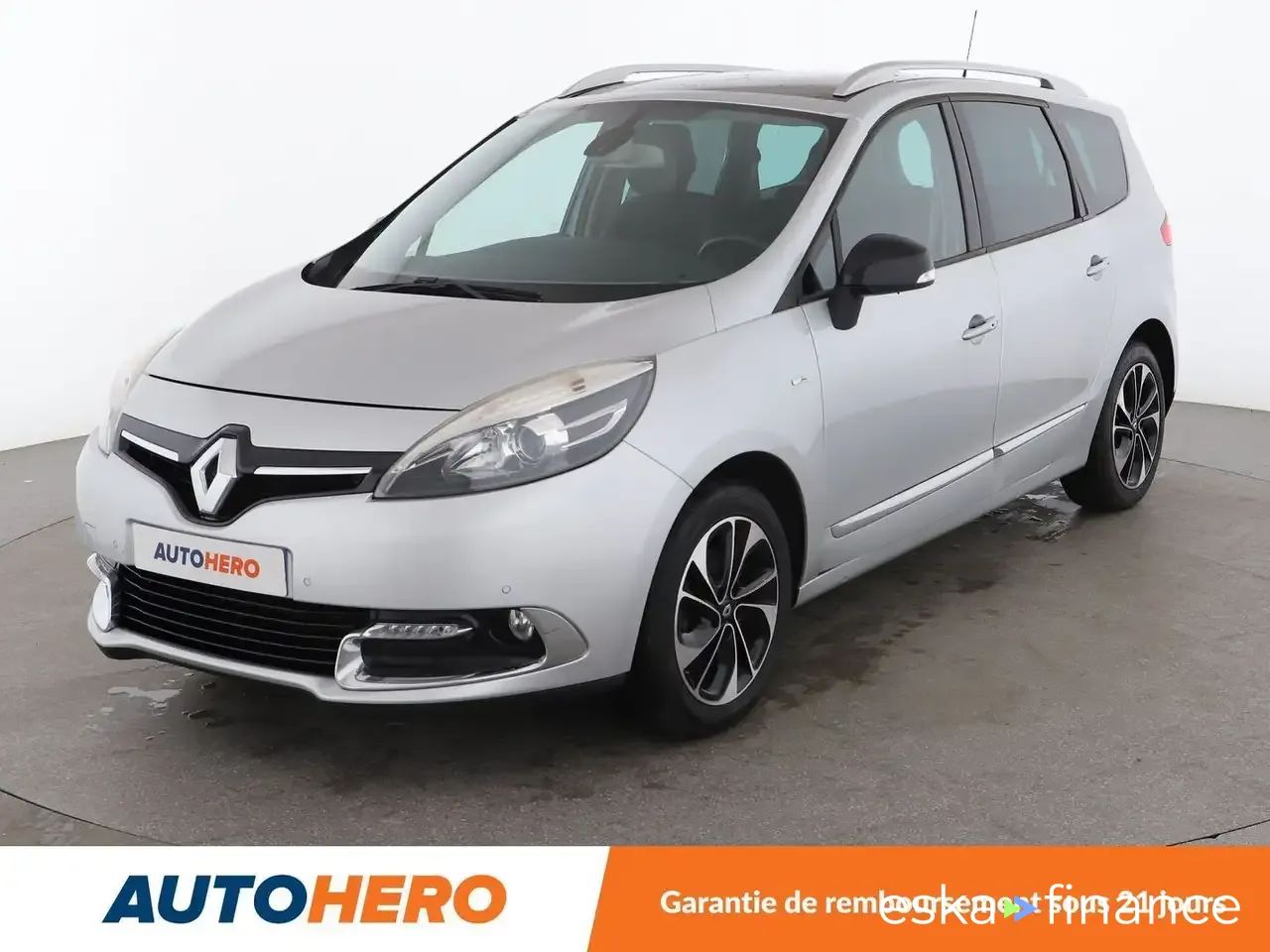 Lízing Hatchback Renault Grand Scenic 2016