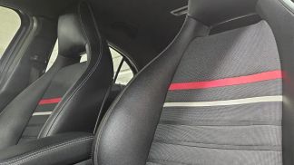 Lízing Hatchback MERCEDES A 180 2015