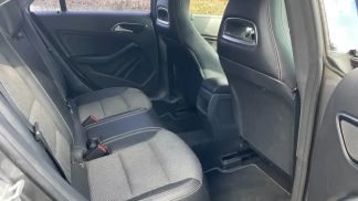 Lízing Sedan MERCEDES CLA 180 2015