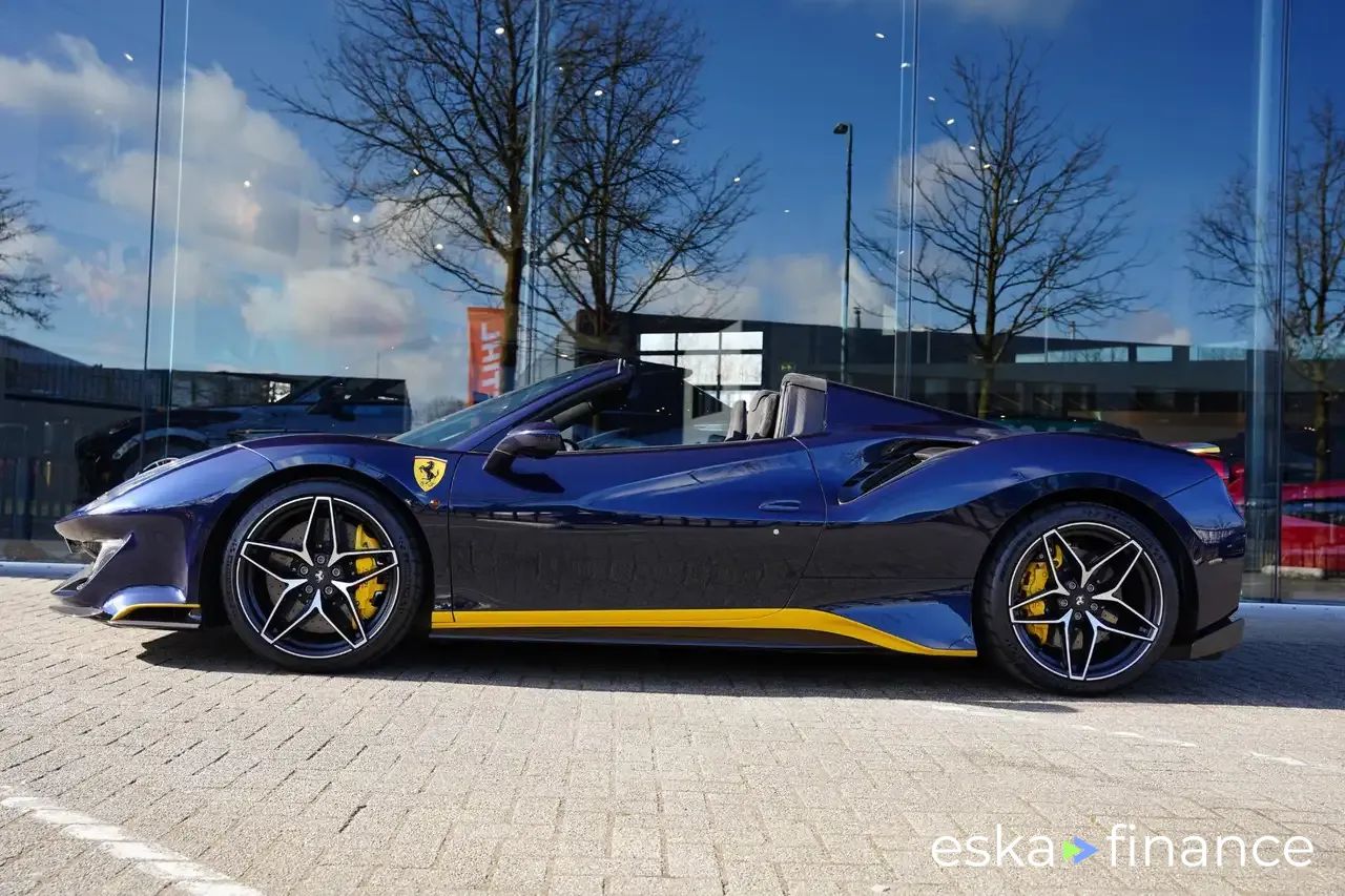 Leasing Convertible Ferrari 488 2020
