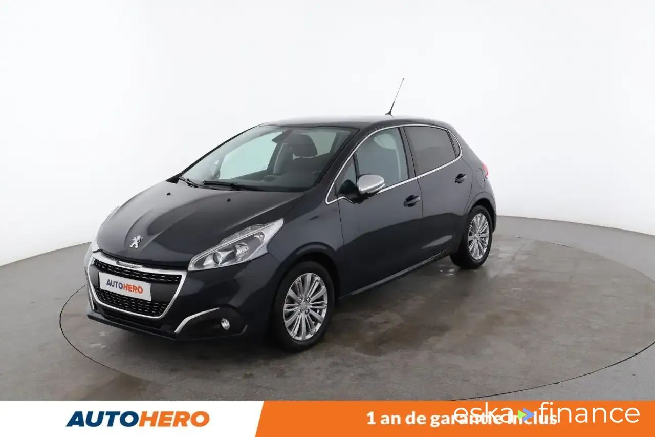 Lízing Hatchback Peugeot 208 2018