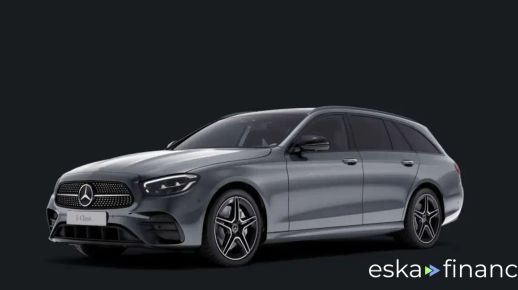 MERCEDES E 300 2022