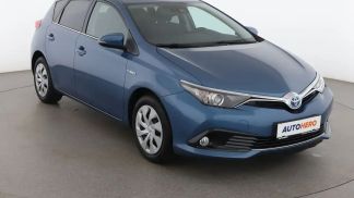 Leasing Hatchback Toyota Auris 2017