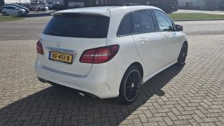 Lízing Hatchback MERCEDES B 180 2016