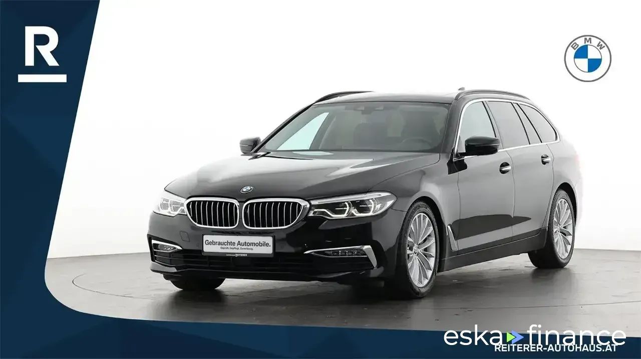 Lízing Kombi BMW 530 2018