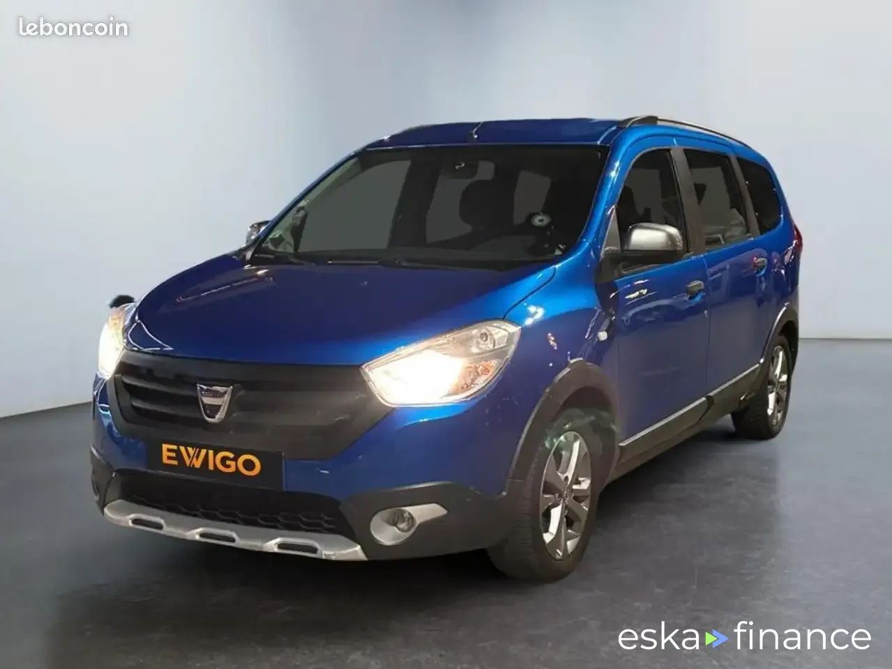 Finansowanie Hatchback Dacia Lodgy 2015