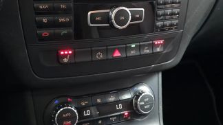 Lízing Hatchback MERCEDES B 180 2014