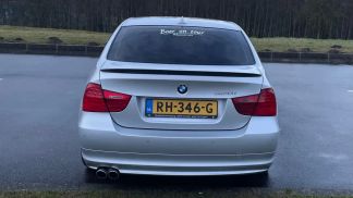 Finansowanie Sedan BMW 330 2010