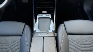 Lízing SUV MERCEDES GLB 220 2024