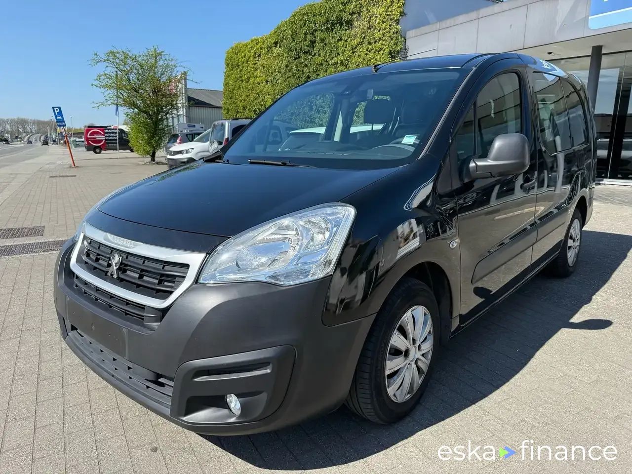 Financování Hatchback Peugeot Partner 2017