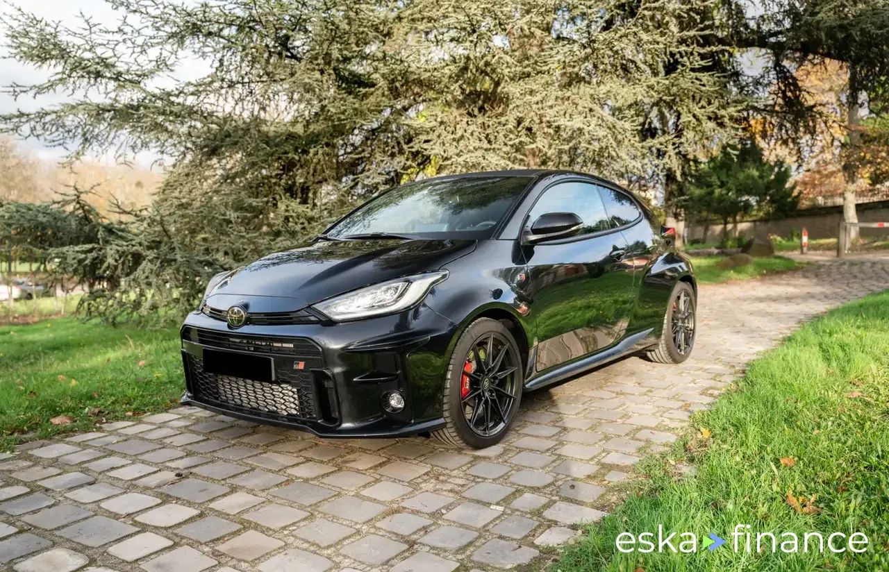 Finansowanie Sedan Toyota Yaris 2021
