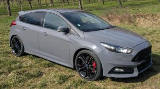Lízing Sedan Ford Focus 2016