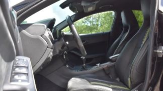 Lízing Sedan MERCEDES CLA 180 2013