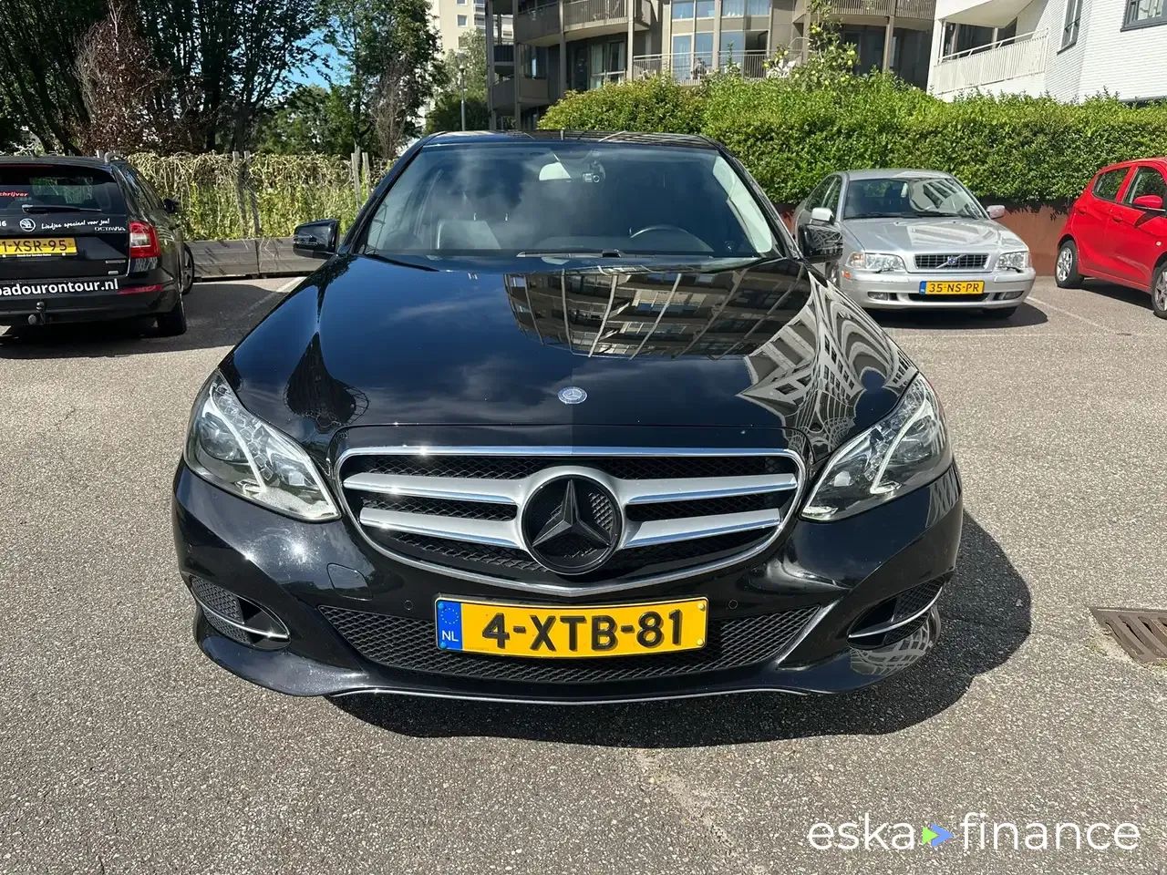 Leasing Sedan MERCEDES E 220 2014