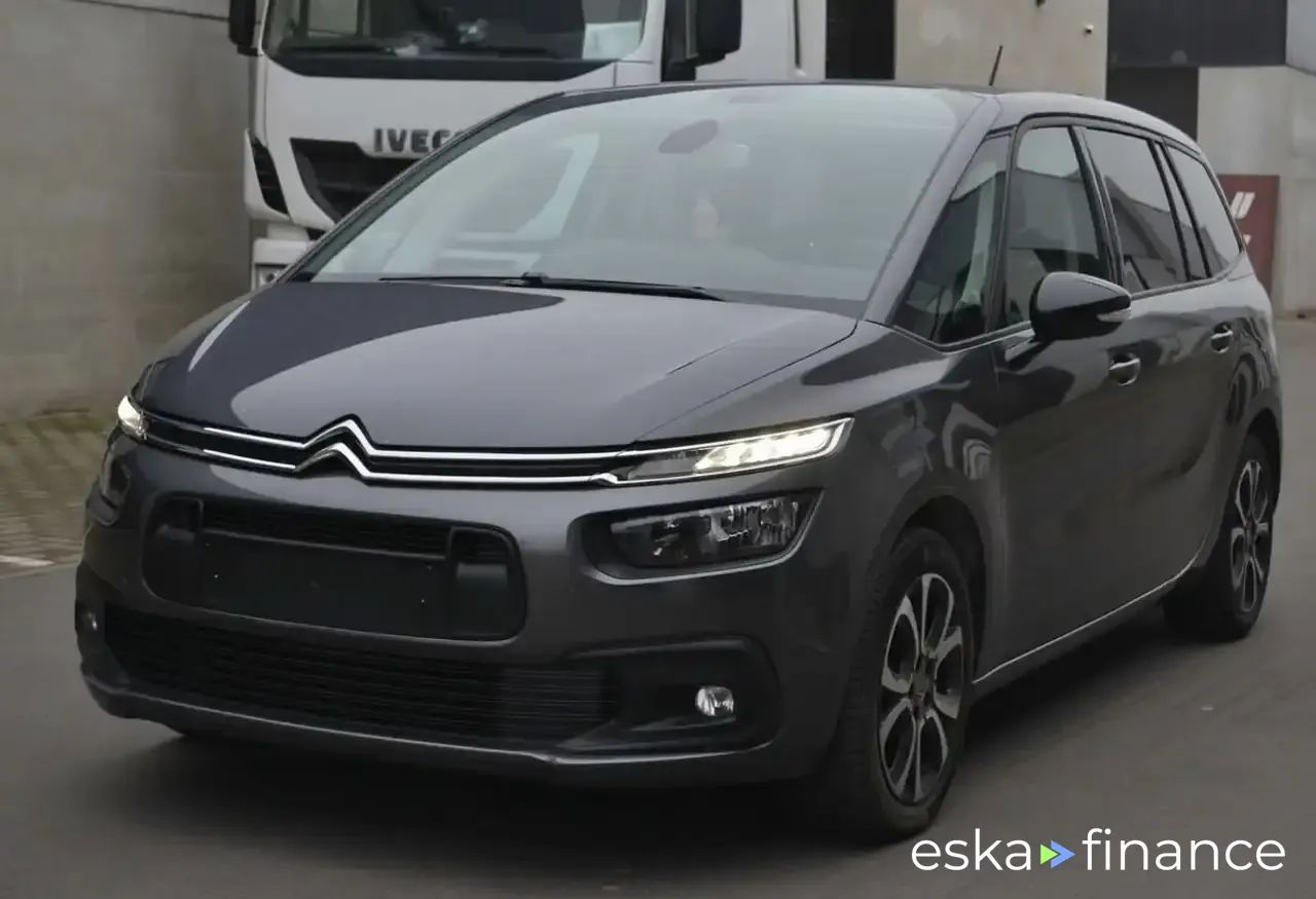 Financování Hatchback Citroën GRAND C4 SPACETOURER 2022