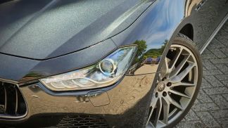Lízing Sedan Maserati Ghibli 2014