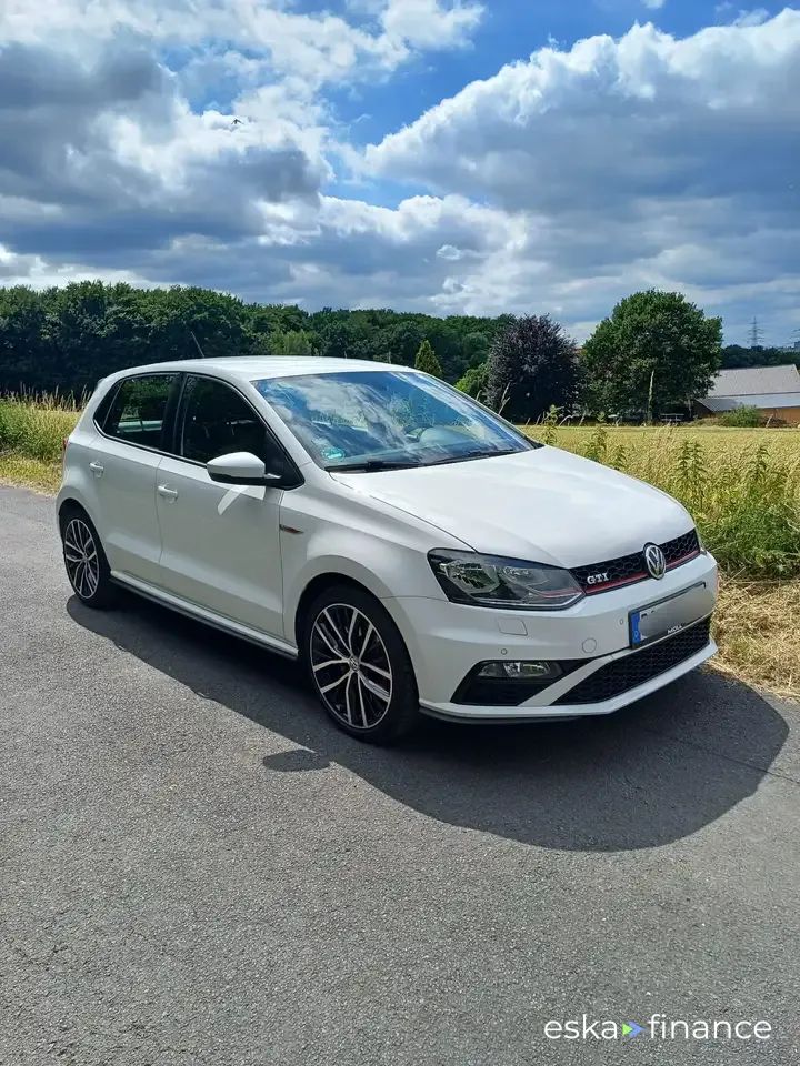 Finansowanie Hatchback Volkswagen Polo 2016