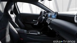 Lízing Sedan MERCEDES A 250 2025