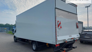 Zamknięta ciężarówka Iveco DAILY 2021