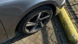Financování Hatchback Volvo V40 2015