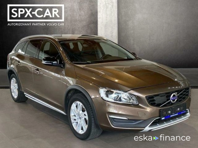 Leasing SUV Volvo V60 Cross Country 2017