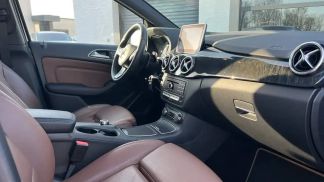 Lízing Hatchback MERCEDES B 250 2016